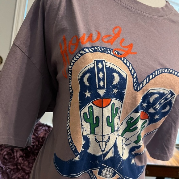 HOWDY BOOTS OS TEE
REGULAR PRICE $68
SOLD OUT - Picture 2 of 6